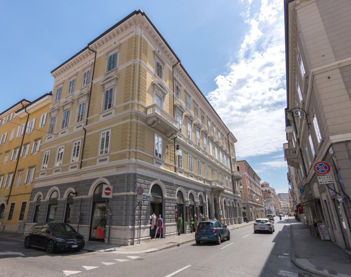 Nuovo Albergo Centro Trieszt Kültér fotó