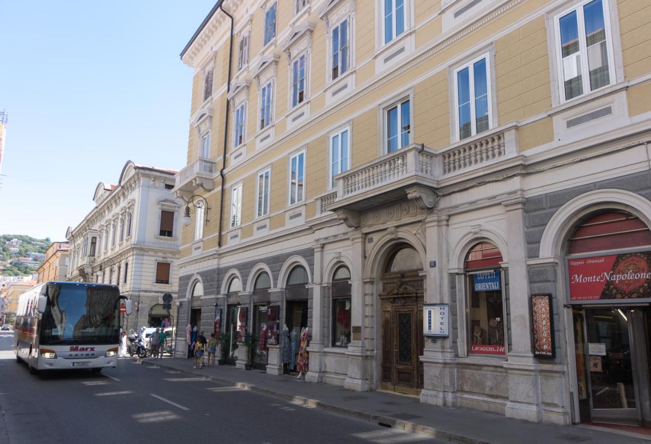 Nuovo Albergo Centro Trieszt Kültér fotó