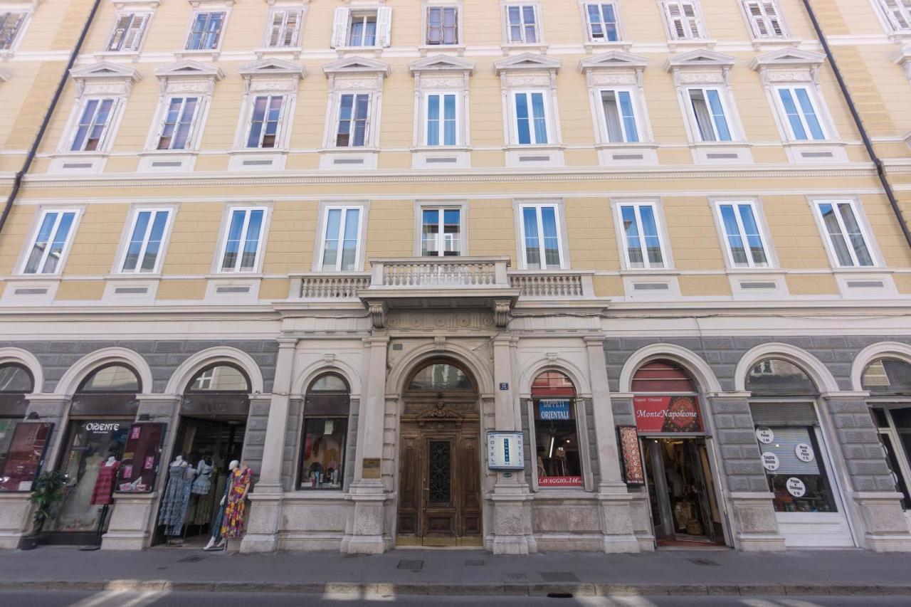 Nuovo Albergo Centro Trieszt Kültér fotó