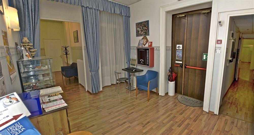 Nuovo Albergo Centro Trieszt Kültér fotó