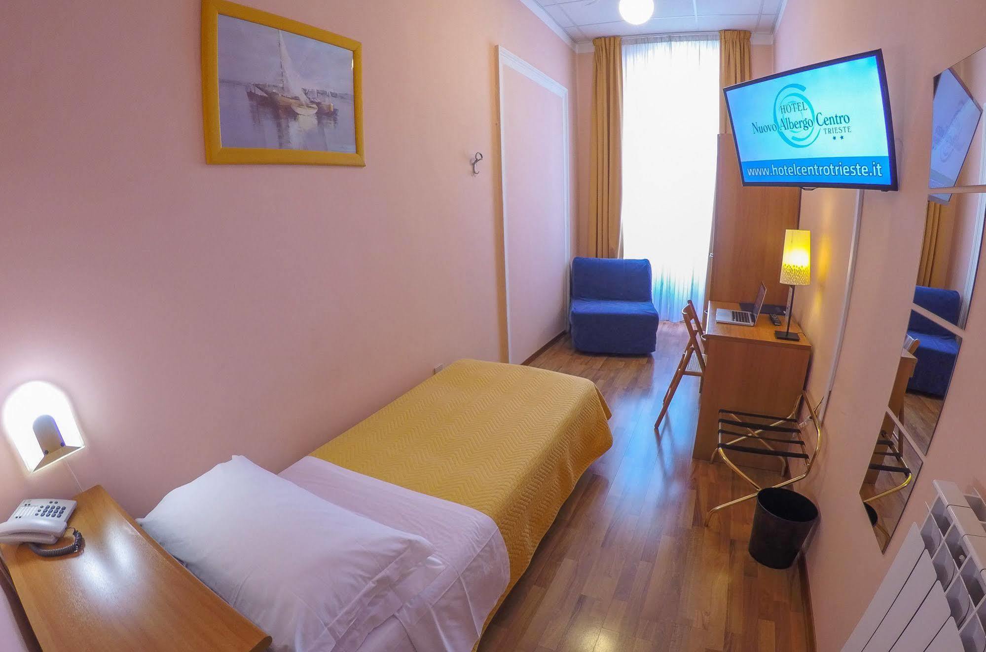 Nuovo Albergo Centro Trieszt Kültér fotó